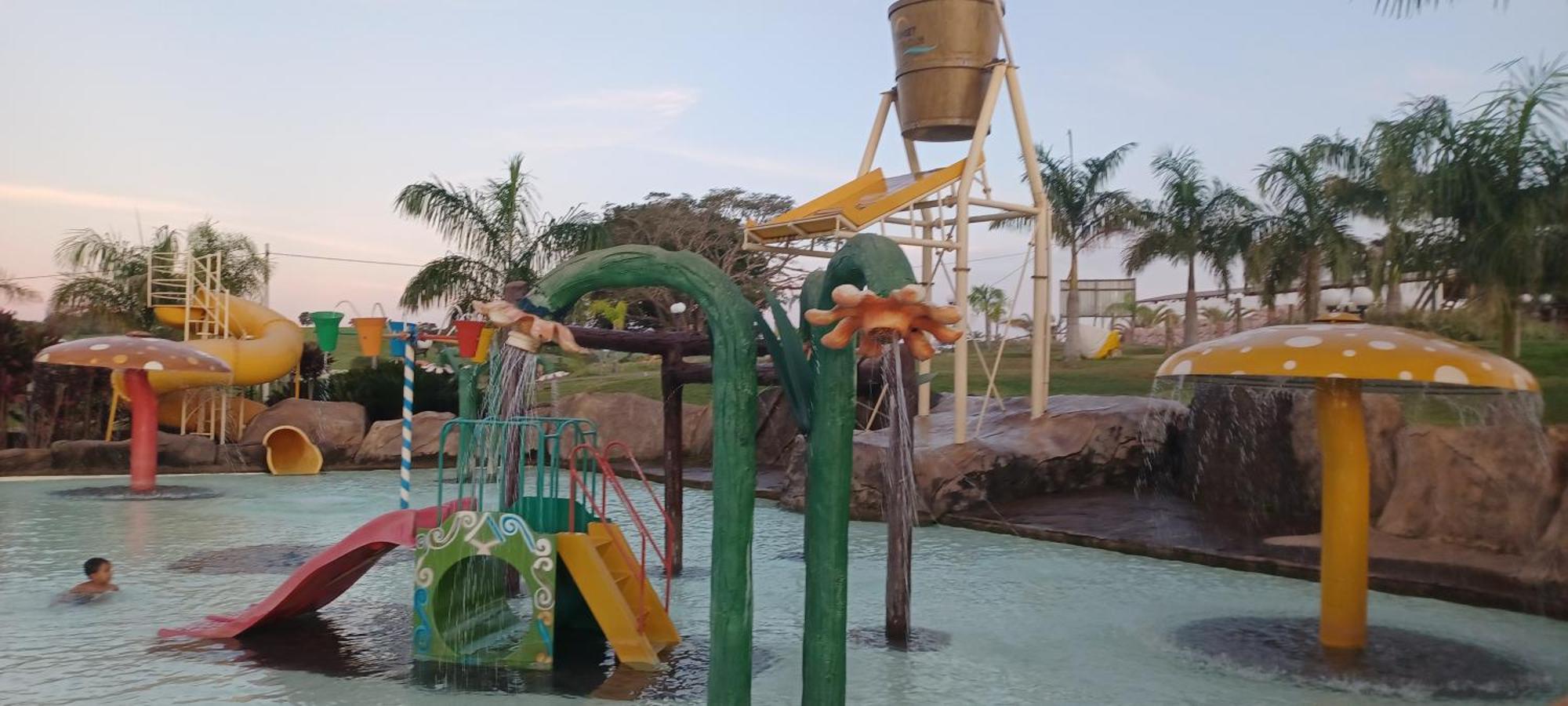 Hotel Sunset Water Club Paranapanema Exterior foto