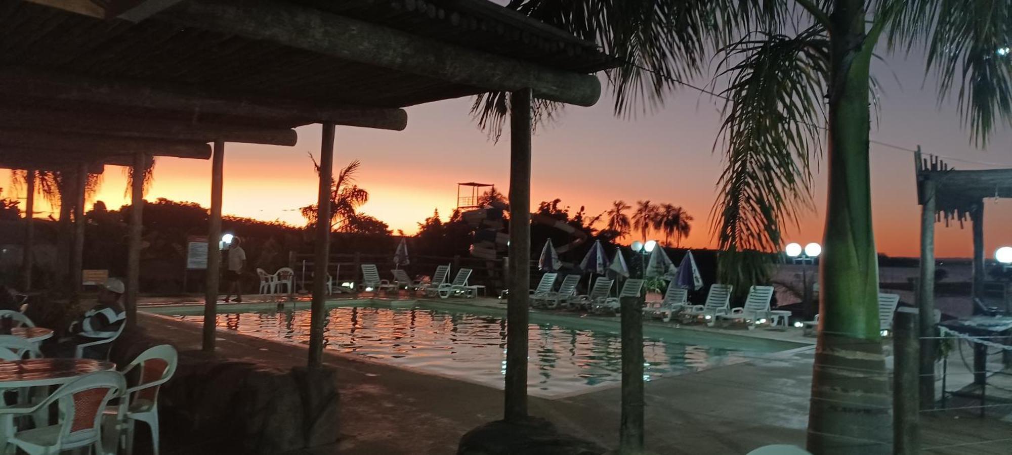 Hotel Sunset Water Club Paranapanema Exterior foto
