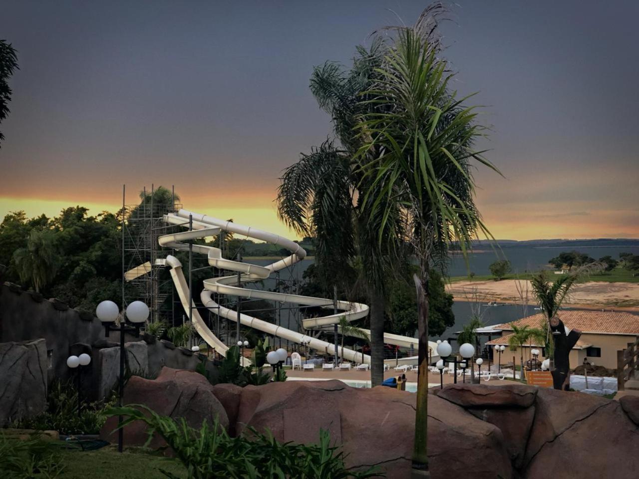 Hotel Sunset Water Club Paranapanema Exterior foto
